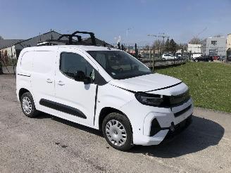 skadebil bedrijf Opel Combo CARGO  1.5 HDI 2024/7