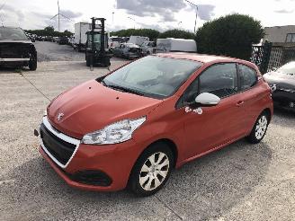 Peugeot 208 1.2  LIKE picture 2