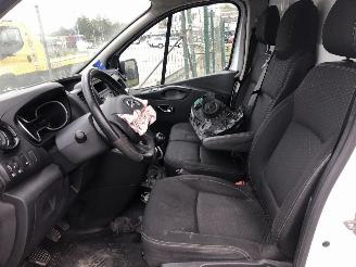 Opel Vivaro 1.6 CDTI picture 12