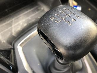 Peugeot 2008 1.2 TURBO picture 15