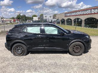 Peugeot 2008 1.2 TURBO picture 5