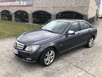 Schadeauto Mercedes C-klasse AVANTGARDE  4 MATIC 2009/2