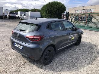 uszkodzony samochody osobowe Renault Clio 1.5 DCI 2021/9