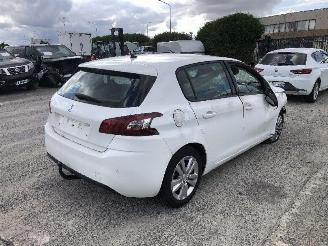 Unfallwagen Peugeot 308 1.6 HDI AUTOMATIQUE 2016/10
