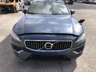 Volvo V-60 T8    2.0 picture 13