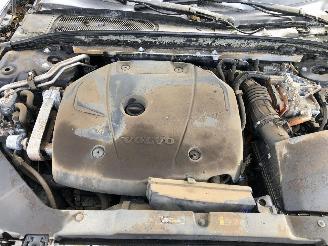 Volvo V-60 T8    2.0 picture 10