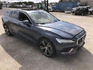 Volvo V-60 T8    2.0 picture 2