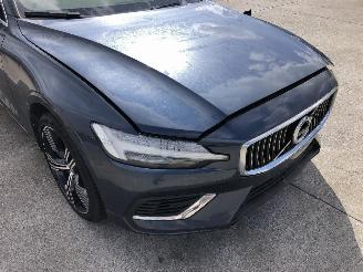 Volvo V-60 T8    2.0 picture 14