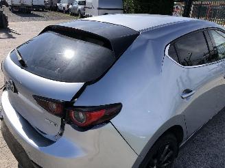 Mazda CX-3 2.0 SKYACTIV X picture 13