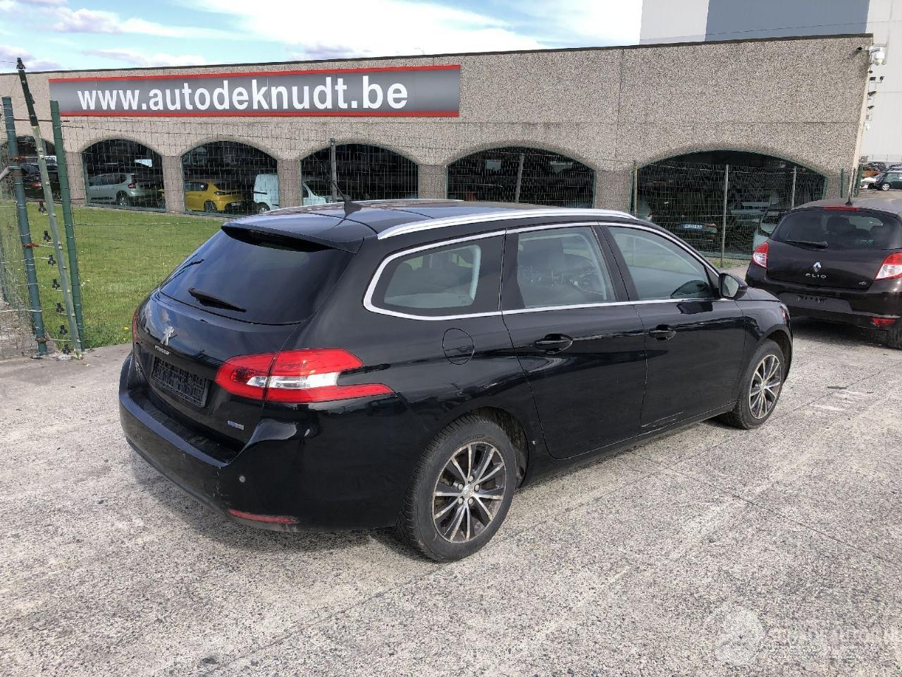 Peugeot 308 1.2 TURBO
