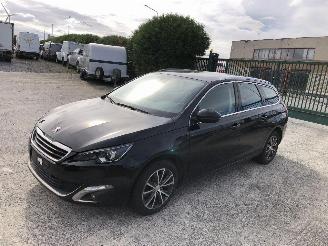 Peugeot 308 1.2 TURBO picture 3