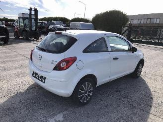 Opel Corsa 1.2 picture 3