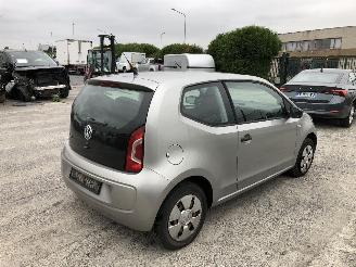 Volkswagen Up! TAKE  1.0 picture 3