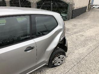 Volkswagen Up! TAKE  1.0 picture 12