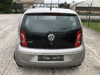 Volkswagen Up! TAKE  1.0 picture 4