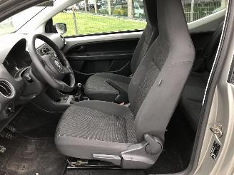 Volkswagen Up! TAKE  1.0 picture 7