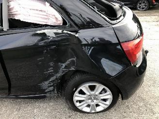 Audi A1 1.6 TDI ATTRACTION picture 8