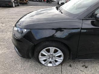 Audi A1 1.6 TDI ATTRACTION picture 10