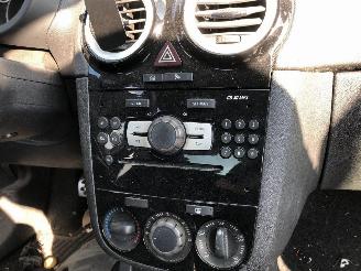 Opel Corsa 1.2 picture 12