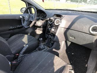 Opel Corsa 1.2 picture 13