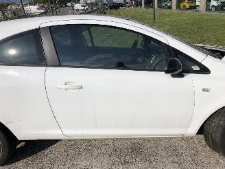 Opel Corsa 1.2 picture 14