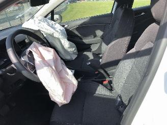 Renault Clio 1.6 HYBRIDE picture 9