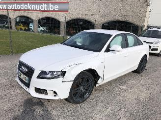 Audi A4 2.0 TDI  S-LINE picture 2