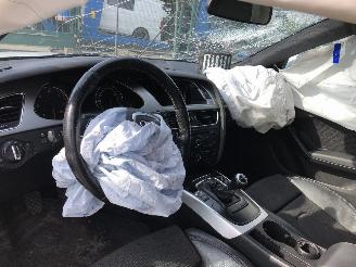 Audi A4 2.0 TDI  S-LINE picture 5