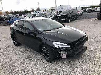 Volvo V-40 2.0 D picture 3
