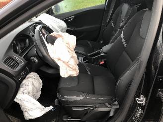 Volvo V-40 2.0 D picture 6
