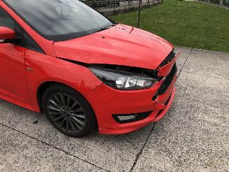 Ford Focus 1.0 picture 9