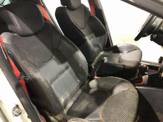 Renault Clio 1.6 TURBO   AUTOMAT picture 20