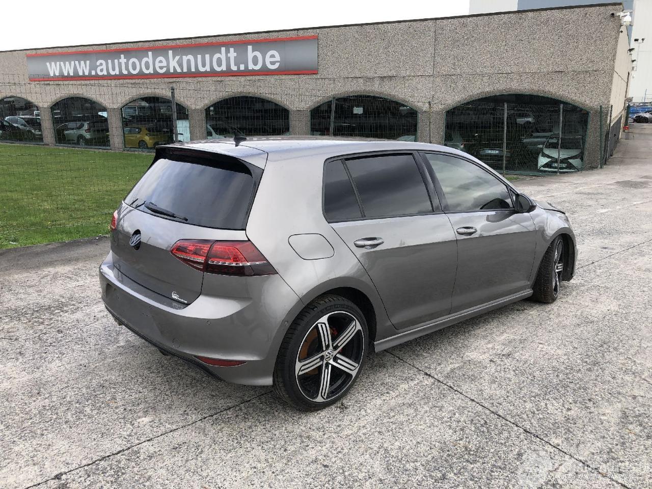 Volkswagen Golf 2.0 TDI 150 DSG RLIN