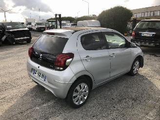 Peugeot 108 1.0  CABRIO picture 2