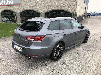 uszkodzony samochody osobowe Seat Leon 2.0 TSI 2016/2