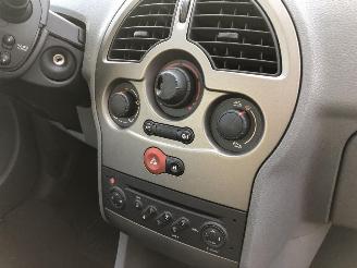 Renault Modus 1.5 DCI picture 17