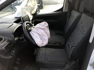 Opel Combo 1.5 CDTI picture 6