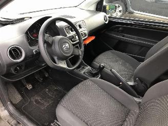 Volkswagen Up! 1.0 picture 7