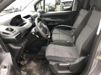 Peugeot Partner 1.6 HDI PREMIUM picture 7