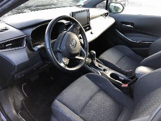 Toyota Corolla HYBRID picture 5