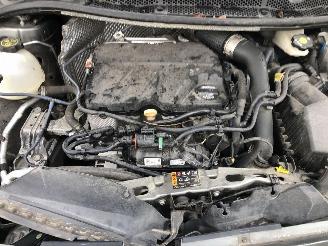 Opel Astra ELEGANCE 1.2 picture 24