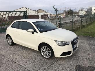 Vaurioauto  passenger cars Audi A1 1.2   TFSI 2011/11
