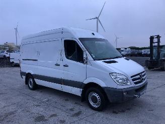 krockskadad bil bedrijf Mercedes Sprinter 211 CDI 2007/8