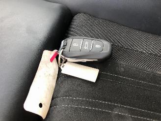 Peugeot 308 1.2 TURBO picture 22