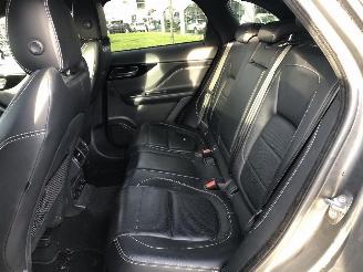 Jaguar F-Pace 2.0 D  AWD picture 11