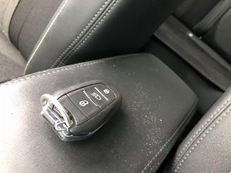 Peugeot 2008 1.2 AUTOMATIQUE picture 25