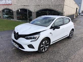 krockskadad bil auto Renault Clio 1.0 2021/1