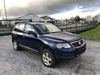 uszkodzony samochody osobowe Volkswagen Touareg 2.5 TDI 2004/6