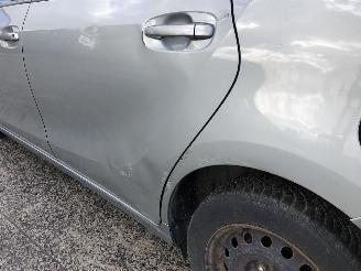 Toyota Verso 1.6 picture 11