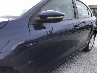 Volkswagen Jetta 1.6 TDI picture 15